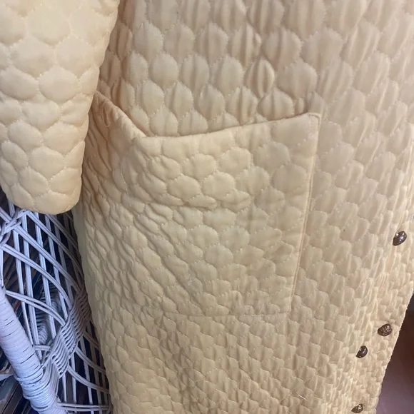 ^Saybury- Vintage 60’s - quilted nylon robe- gold buttons, pockets- XL - as is - Picture 6 of 11